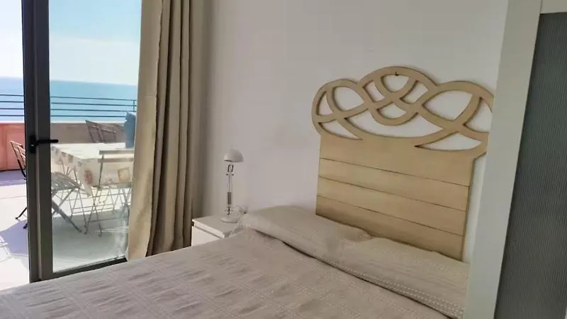 Atico Frente Al Mar , En Calle Pacifico Málaga Appartement
