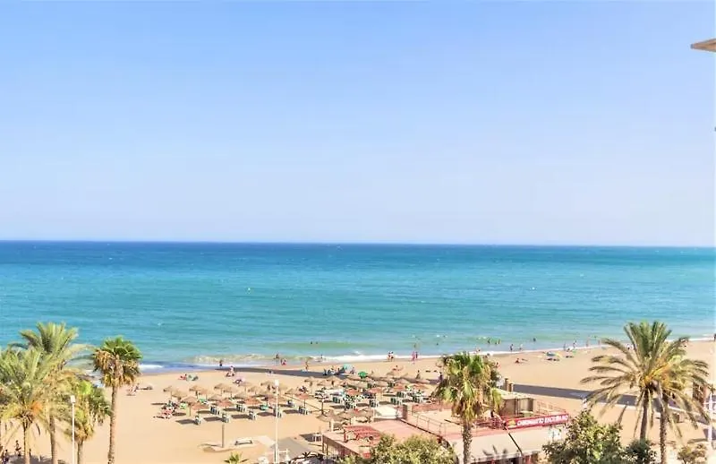 Appartamento Atico Frente Al Mar , En Calle Pacifico Málaga